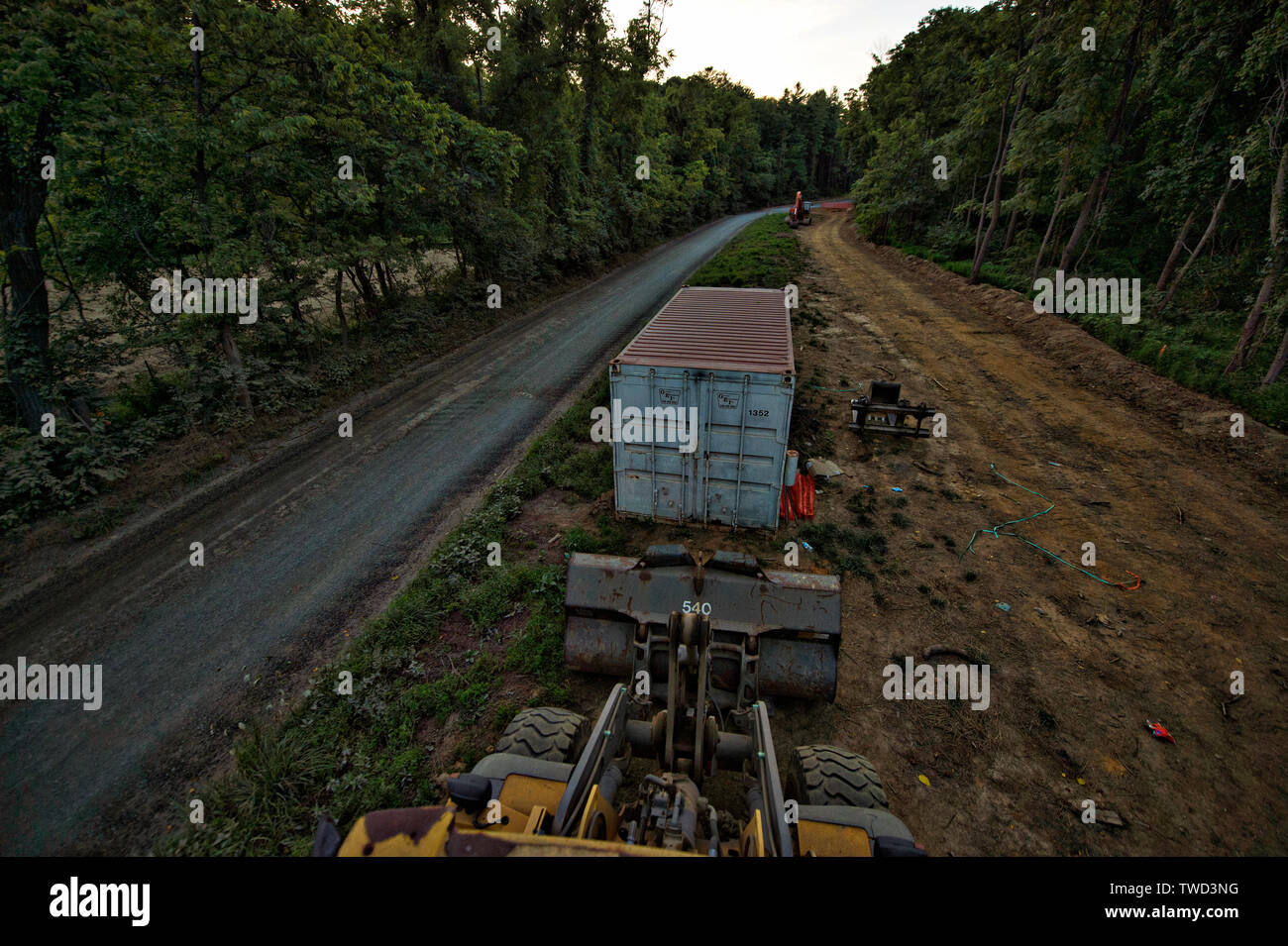 Stati Uniti - Luglio 22, 2017: Western Loudoun storico della strada di ghiaia noto come Allder School Road al di fuori del villaggio di Round Hill. Molti di di Foto Stock