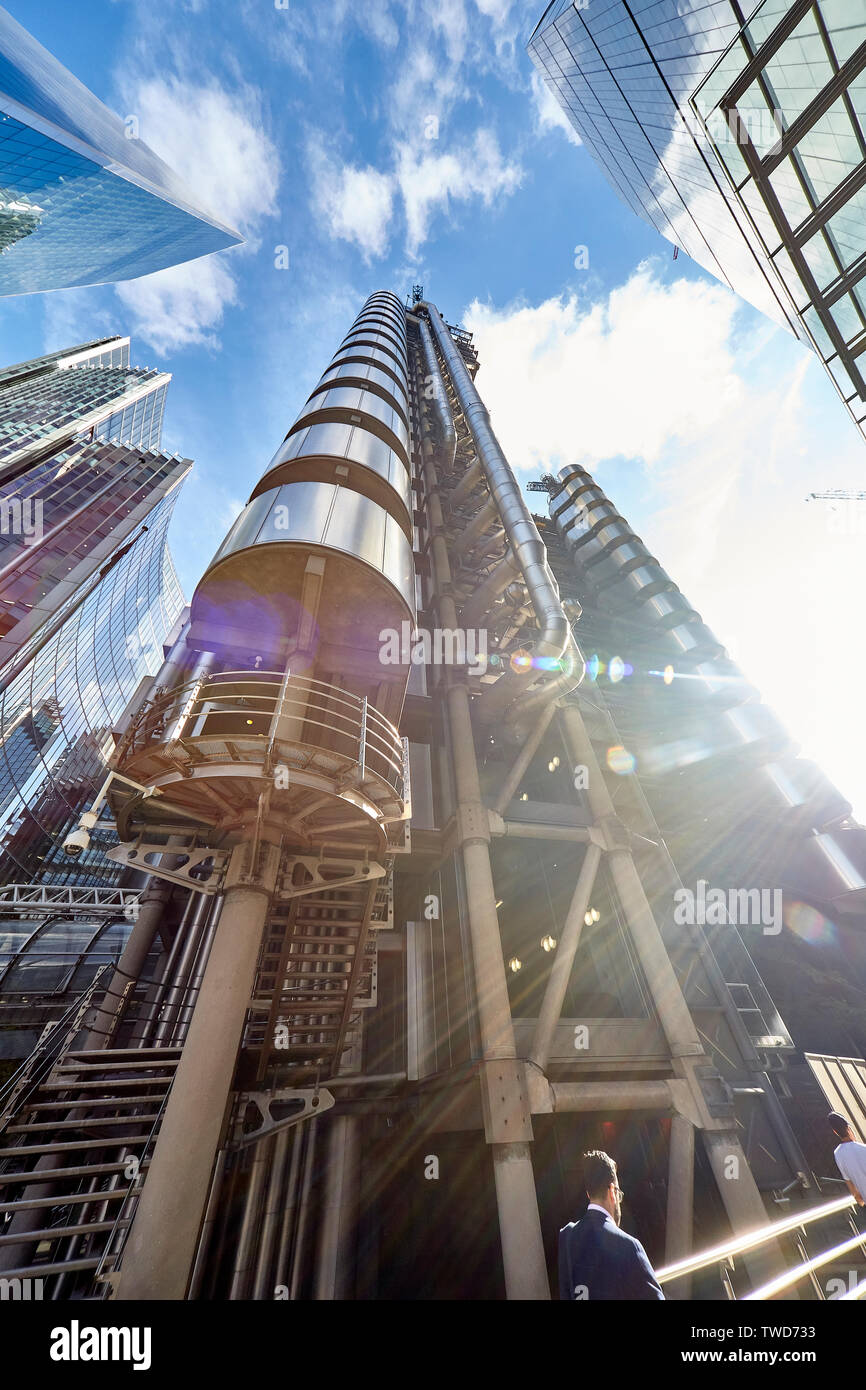 Il Lloyd Building (grado che ho elencato) è la casa dell'istituto di assicurazione Lloyd s di Londra. Foto Stock