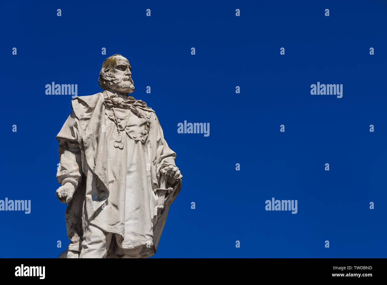 Garibaldi, l'Italiano e Latino America eroe. Monumento eretto nel centro di Vicenza, realizzata dall'artista Ettore Ferrari nel 1887 (con copia spazio) Foto Stock