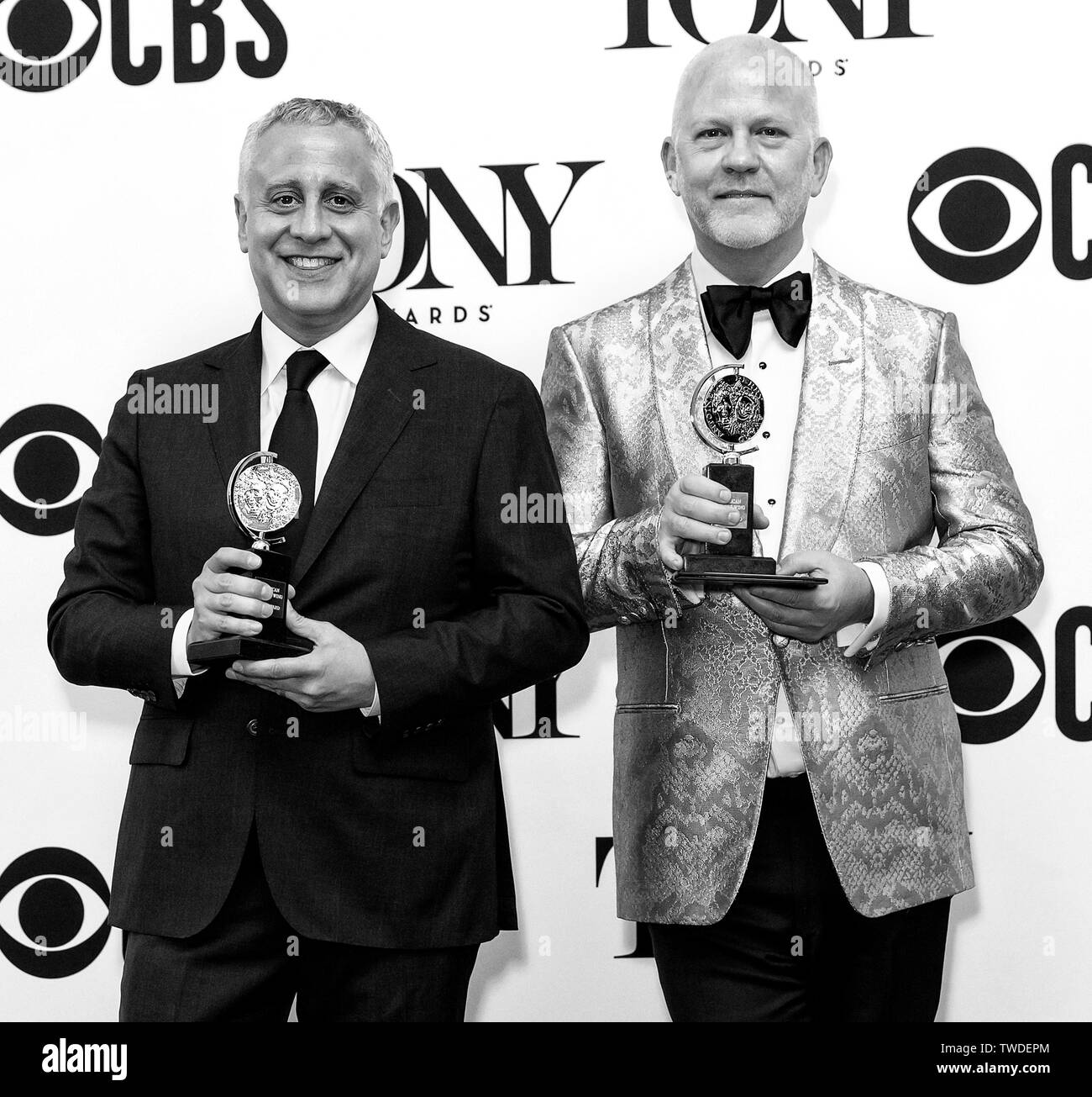 New York, NY - Giugno 09, 2019: David Stone e Ryan Murphy - miglior risveglio di un gioco - "I ragazzi della band' pongono in sala stampa durante la 73rd Ann Foto Stock