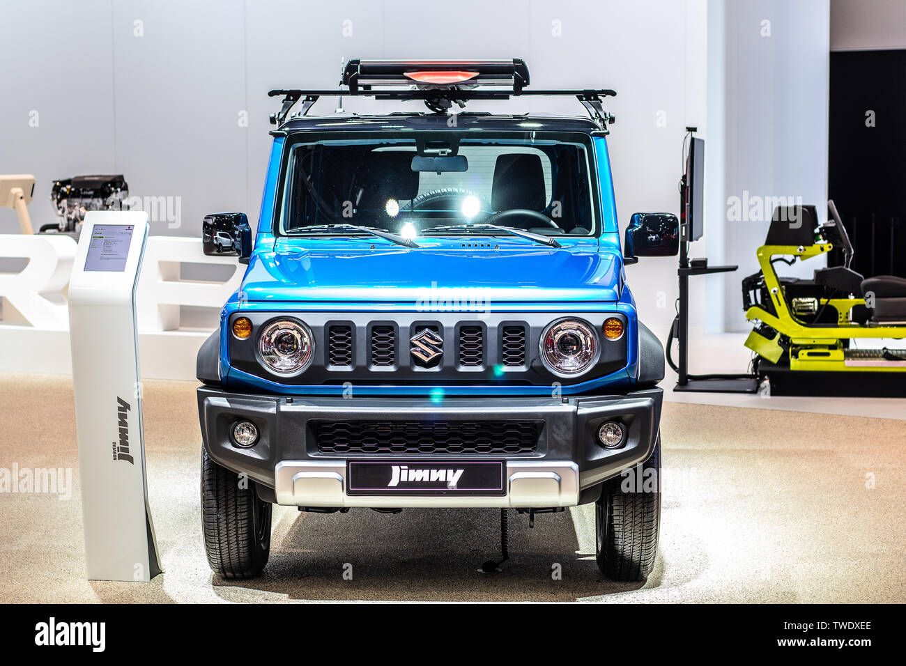 Parigi, Francia, ottobre 02, 2018: tutte le nuove Suzuki Jimny gen 4 al Mondial Motor Show di Parigi, JB74 Jimny Sierra off-road mini suv realizzato da Suzuki Foto Stock