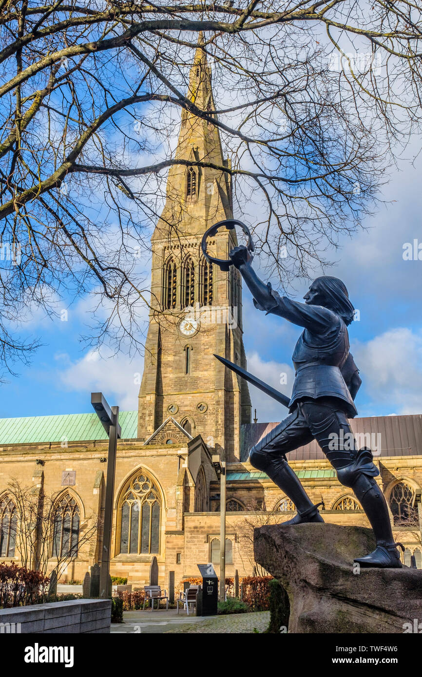 Statua del re Richard lll al di fuori di Leicester Cattedrale. Foto Stock