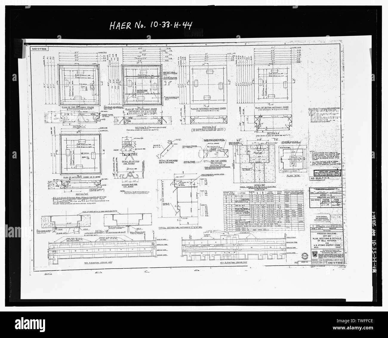 Le sezioni del piano e i dettagli di portelli di cella di elaborazione principale edificio (CPP-601). INL disegno numero 200-0601-00-291-103256. ID alternativo numero 542-11-F-302. - Idaho National Engineering Laboratory, Idaho impianto di lavorazione chimica, il ritrattamento di combustibile complessa, Scoville, Butte County, ID Foto Stock