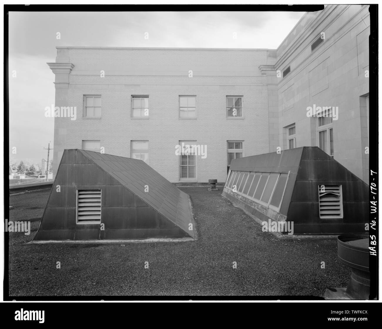 Laboratorio POSTALI DETTAGLIO DEL TETTO, guardando verso sud - U. S. Post Office e il Palazzo di Giustizia, 25 South Third Street, Yakima, Yakima County, WA Foto Stock