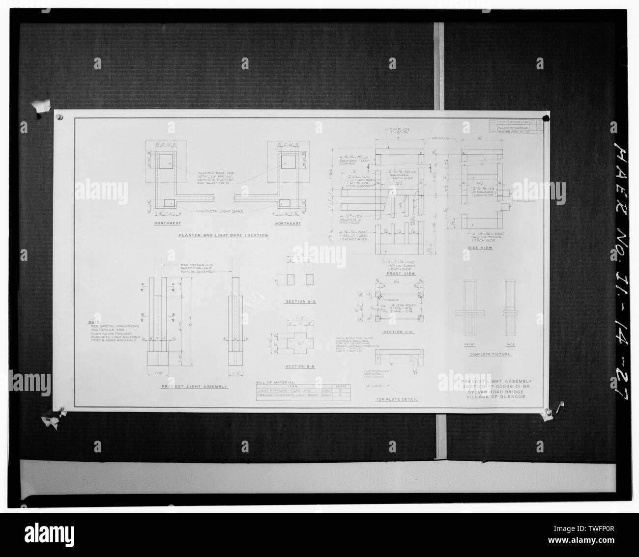 I PREFABBRICATI IN LUCE I DETTAGLI DI ASSEMBLAGGIO - Orrido Bluffs ponte di sviluppo, Spanning orrido di Sylvan Road, Glencoe, Contea di Cook, il Foto Stock