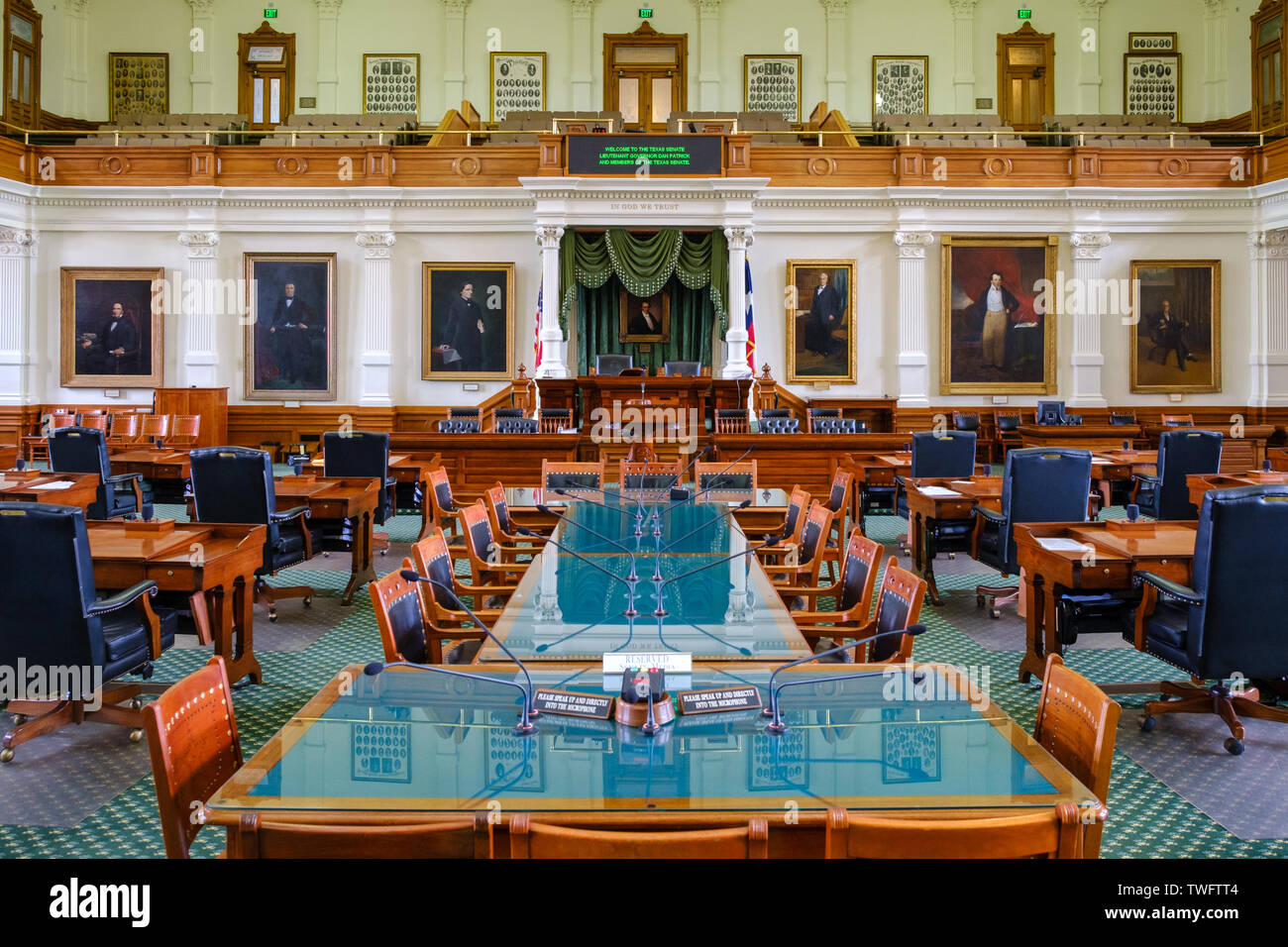 AUSTIN, Texas - Interno della camera del Senato della legislatura dello Stato del Texas all'interno del Campidoglio dello Stato del Texas ad Austin, Texas. Foto Stock