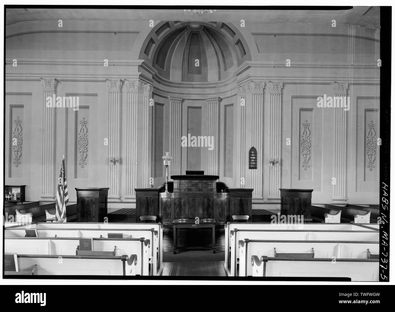 Pulpito e trompe-l'OEIL abside - Chiesa del Redentore, 236 Commercial Street, a Provincetown, Barnstable County, MA Foto Stock