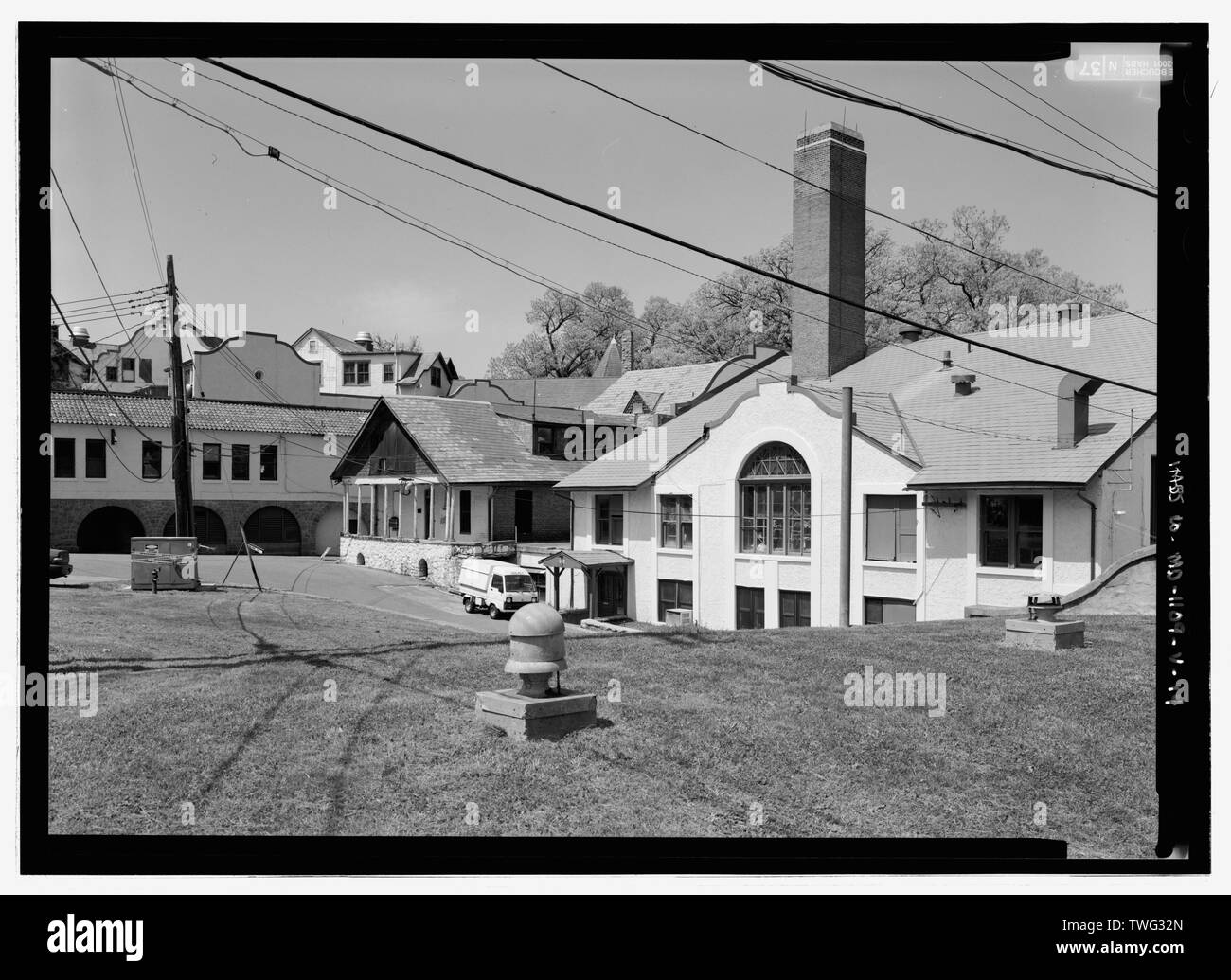 Impianto di alimentazione, vista generale guardando dal sud-est - Parco Nazionale di seminario, edifici di servizio tra Linden Lane e Beach Drive, Silver Spring, Montgomery County, MD; Cassedy, John Irving, A; prezzo, Virginia B, trasmettitore; Ott, Cynthia, storico; Boucher, Jack e del fotografo; prezzo, Virginia B, trasmettitore; Lavoie, Catherine C, responsabile di progetto Foto Stock