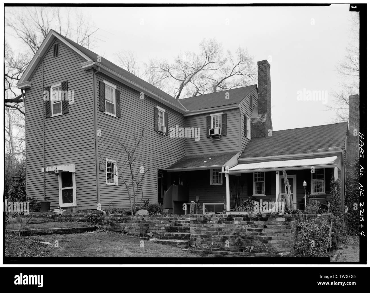 Posteriore (nord) elevazione - Sette focolari, 157 East King Street, Hillsborough, Orange County, NC Foto Stock