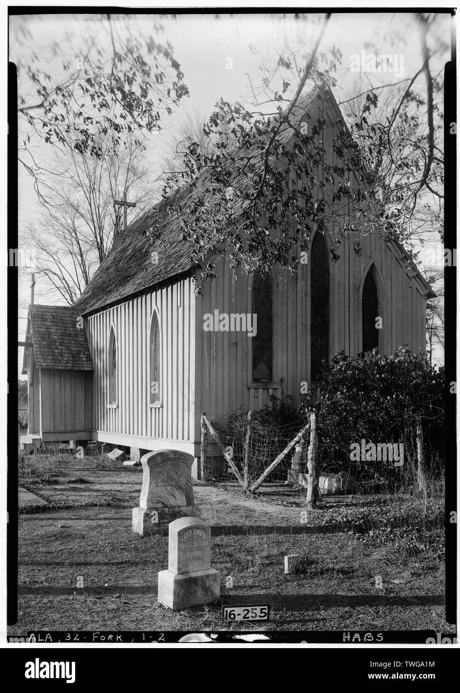 Storici edifici americano Sondaggio Alex Bush, fotografo, 10 GENNAIO 1935 E POSTERIORE VISTA LATERALE S.W. - Chiesa Episcopale, County Road 4 (spostata dalla posizione originale), Forkland, Greene County, AL Foto Stock