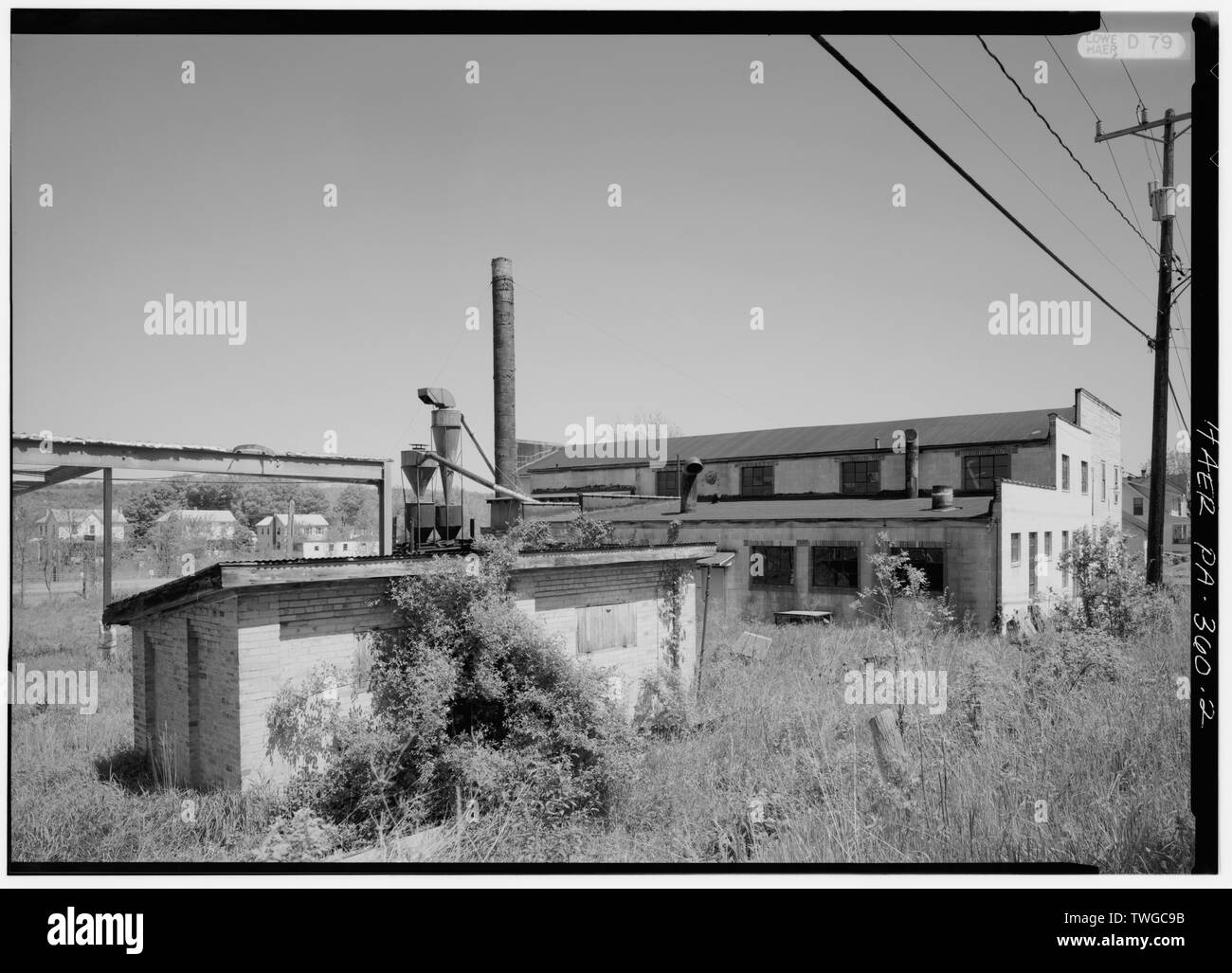 Facciata posteriore della conceria, guardando verso nord-ovest - McNeal e nero conceria, lato nord di Main Street, a sud della Strada Statale Route 96, Manns scelta, Bedford County, PA; bianco, George B; bianco, John K; nero, David M; Bobletts (Boblitz), Giacobbe; McNeal, James F; Prichett, Baugh e società; America del patrimonio industriale progetto (AIHP), sponsor, Madrid, trasmettitore; sarà, Elaine J, storico; Lowe, Jet, fotografo Foto Stock
