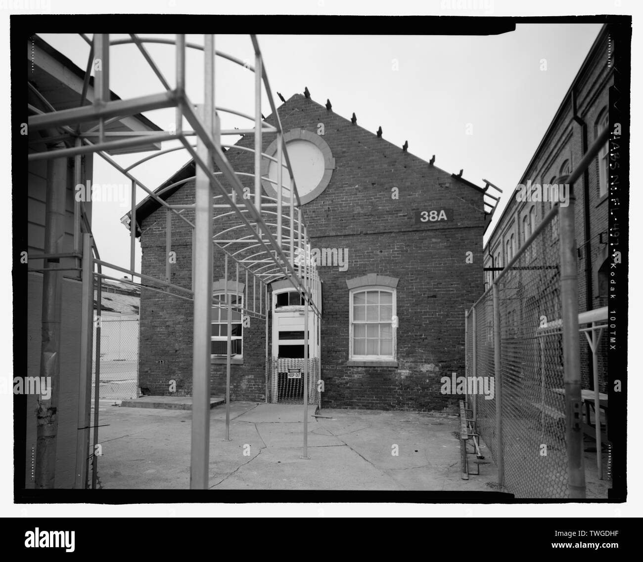 Lato posteriore rivolto verso nord. - Stati Uniti Naval Air Station, negozio di fabbro ferraio, Sud Avenue, Pensacola, Escambia County, FL Foto Stock