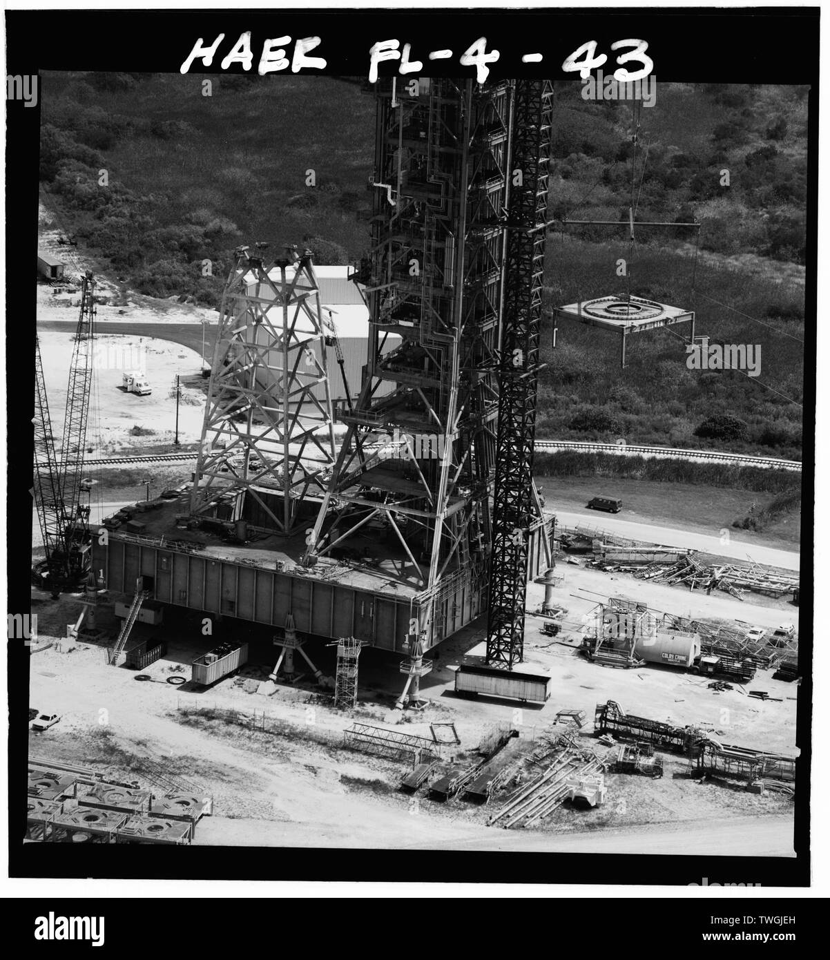 Rimozione del livello 380 - Mobile Launcher, Kennedy Space Center, Titusville, Brevard County, FL Foto Stock