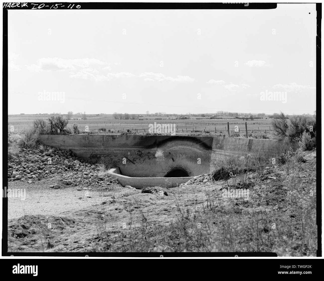 ROCK CREEK SIFONE, linea bassa CANAL, Twin Falls County, a sud di Kimberly, Idaho; lato ingresso vista ovest. - Milner diga e del canale principale- Twin Falls Canal Company, sul fiume Snake, 11 miglia ad ovest della città di Burley, Idaho, Twin Falls, Twin Falls County, ID Foto Stock