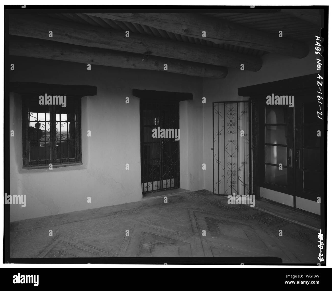 Camera 102A (veranda), guardando a sud-est - Painted Desert Inn, Navajo, Apache County, AZ Foto Stock