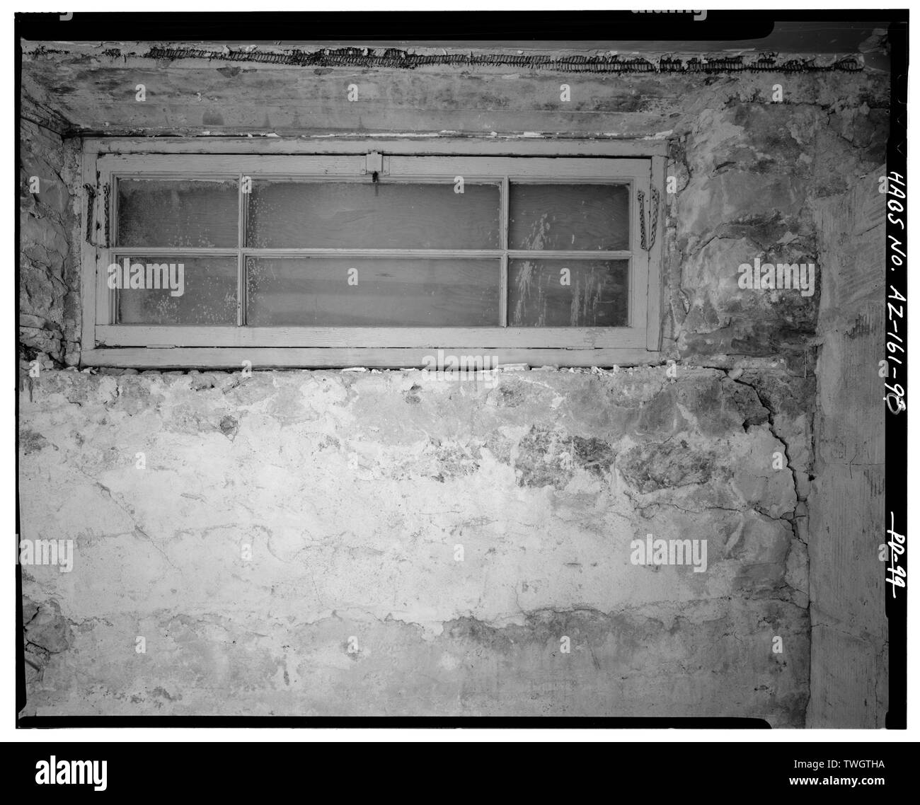 Sala 5, finestra, guardando ad ovest - Painted Desert Inn, Navajo, Apache County, AZ Foto Stock