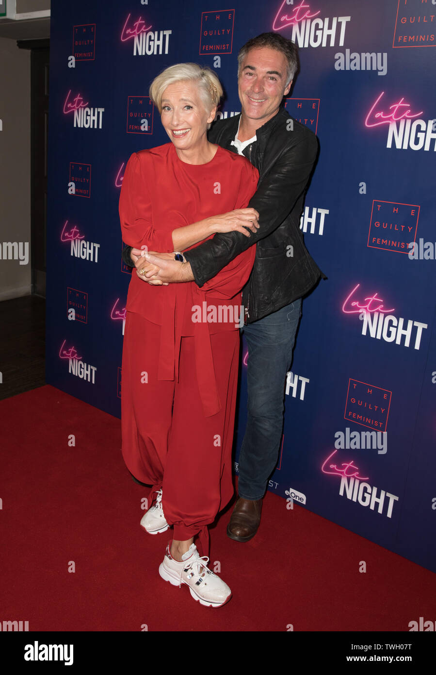 Gli ospiti frequentano Late Night red carpet screening di gala a Picturehouse Central offre: Emma Thompson, Greg Wise dove: Londra, Regno Unito quando: 20 maggio 2019 Credit: Phil Lewis/WENN.com Foto Stock