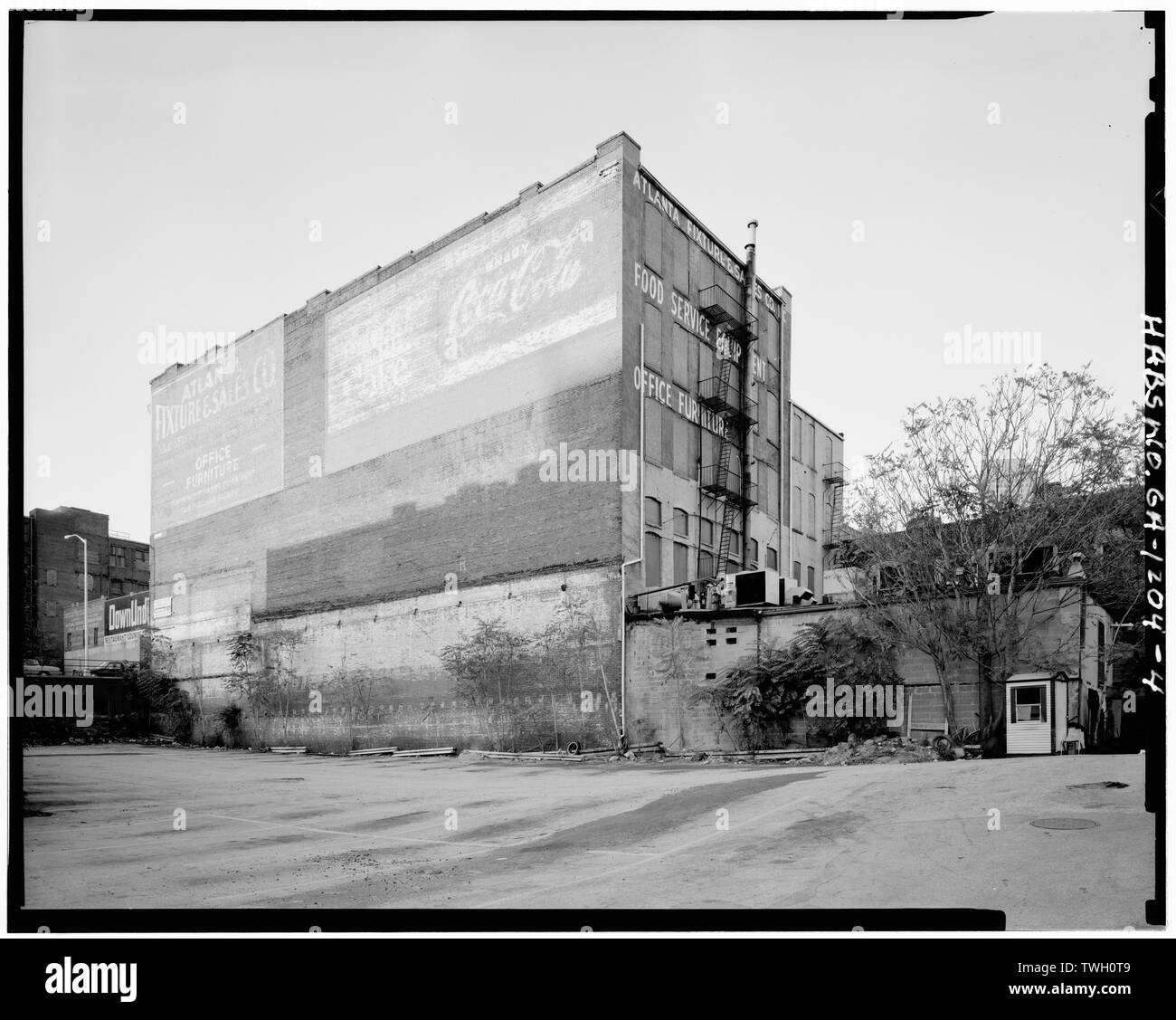Posteriore vista 3-4, verso nord - Atlanta infissi edificio, 102-106 Pryor Street, Atlanta, Fulton County, GA Foto Stock