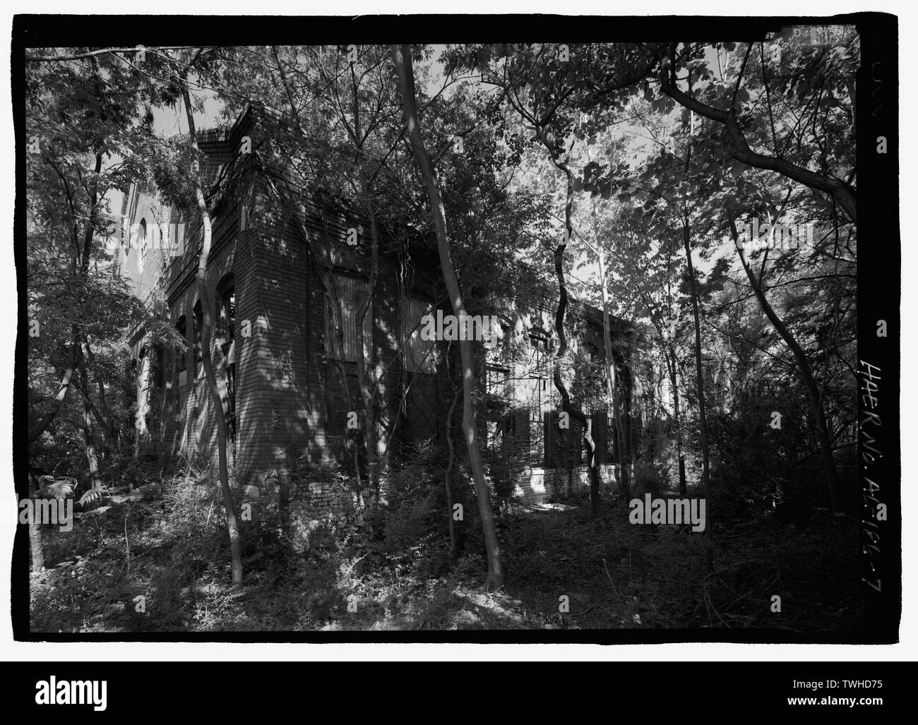 SE angolo del capannone di mattoni cercando NW. - Stazione ferroviaria occidentale di Montgomery in Alabama negozi di rampa, 701 North Perry Street, Montgomery Montgomery County, AL Foto Stock