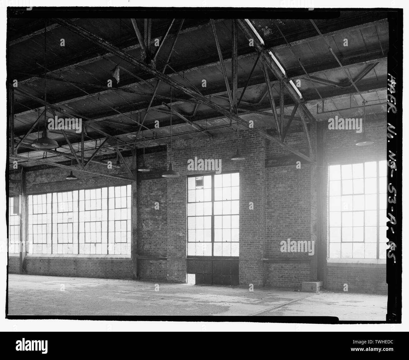 Secondo piano FACCIATA INTERNA DETTAGLIO, BAY 41-6 nord, nord - Ford Motor Company Edgewater impianto di assemblaggio, montaggio edificio, 309 River Road, Edgewater, Bergen County, NJ Foto Stock