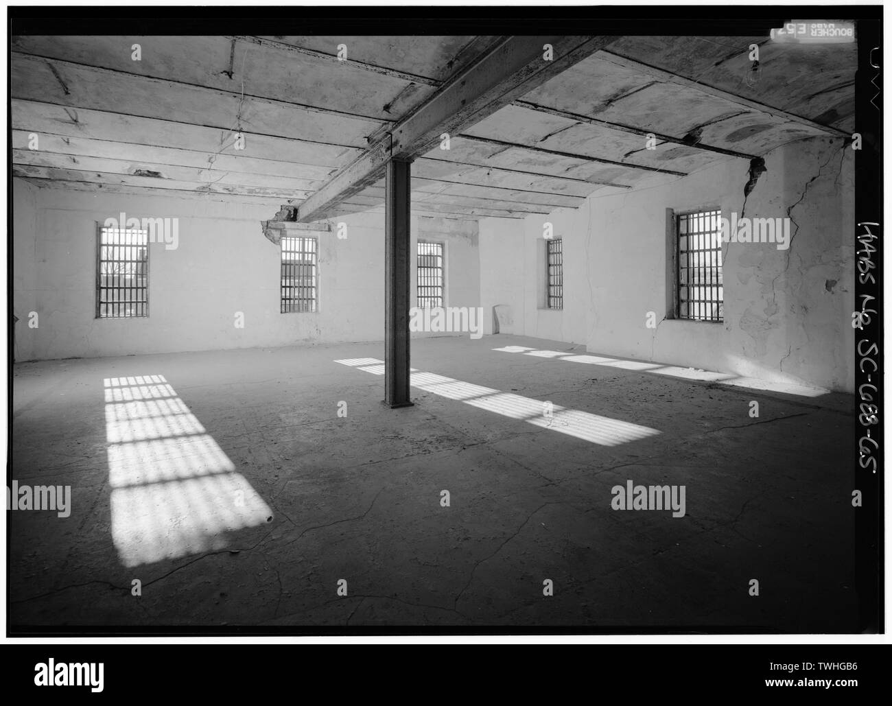 Secondo piano, cella camera no. 1 DAL SUD-EST - Charleston County Jail, 21 Magazine Street, Charleston, Contea di Charleston, Sc; Mills, Robert; Barbot; Seyle; prezzo, Virginia B, trasmettitore Foto Stock