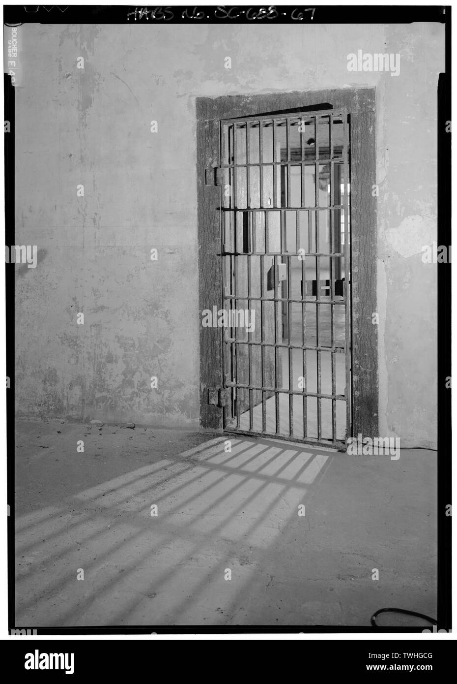Secondo piano, cella camera no. 2, dettaglio della porta da est - Charleston County Jail, 21 Magazine Street, Charleston, Contea di Charleston, Sc; Mills, Robert; Barbot; Seyle; prezzo, Virginia B, trasmettitore Foto Stock