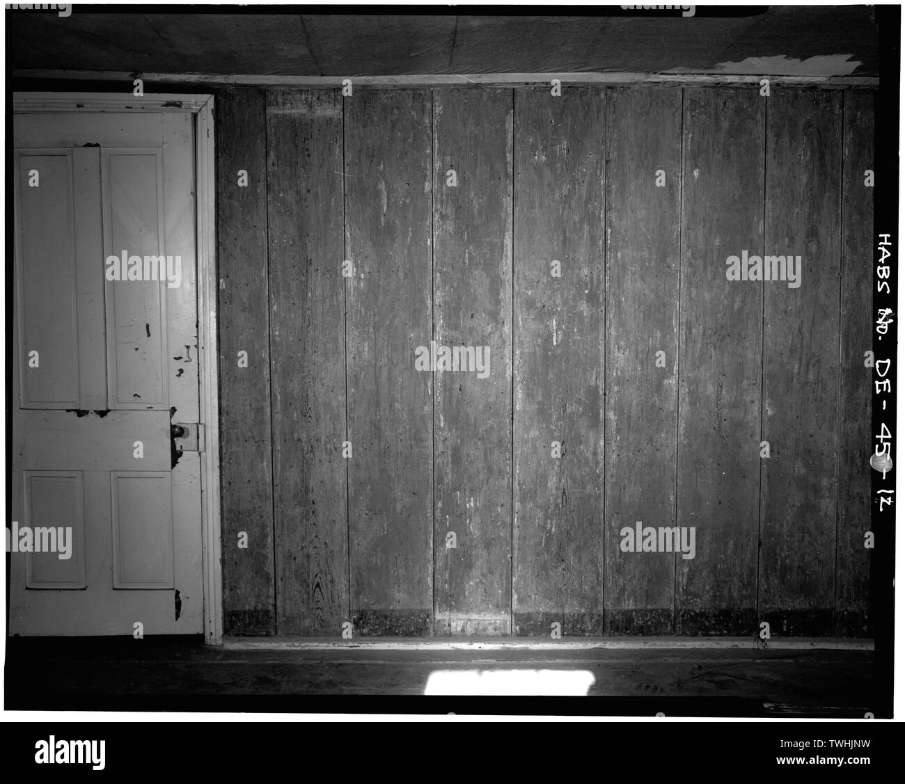 Secondo piano, parete divisoria che divide a est e a nord-ovest di camere (camera Salone) Guardando ad est - John Richardson House, 15 Gara Street, Richardson Park, Wilmington, New Castle County, DE Foto Stock