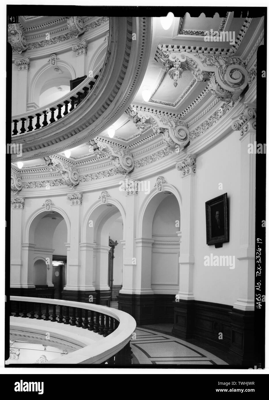 Secondo piano, ROTUNDA - Texas State Capitol, undicesima Street presso Congress Avenue, Austin, Travis County, TX; Myers, Elia e; Murphy, Monica, trasmettitore; Christianson, Justine, trasmettitore Foto Stock