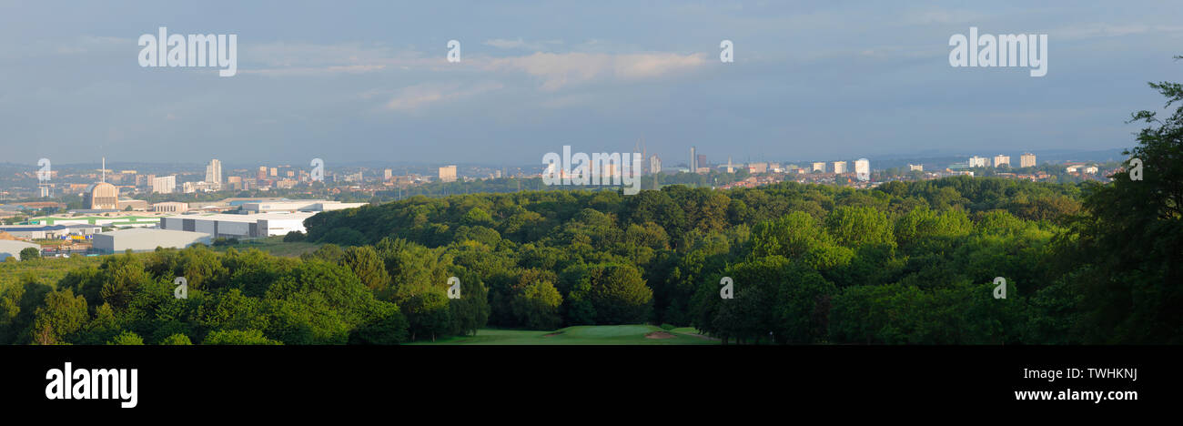 Leeds skyline da Temple Newsam Campo da Golf Foto Stock