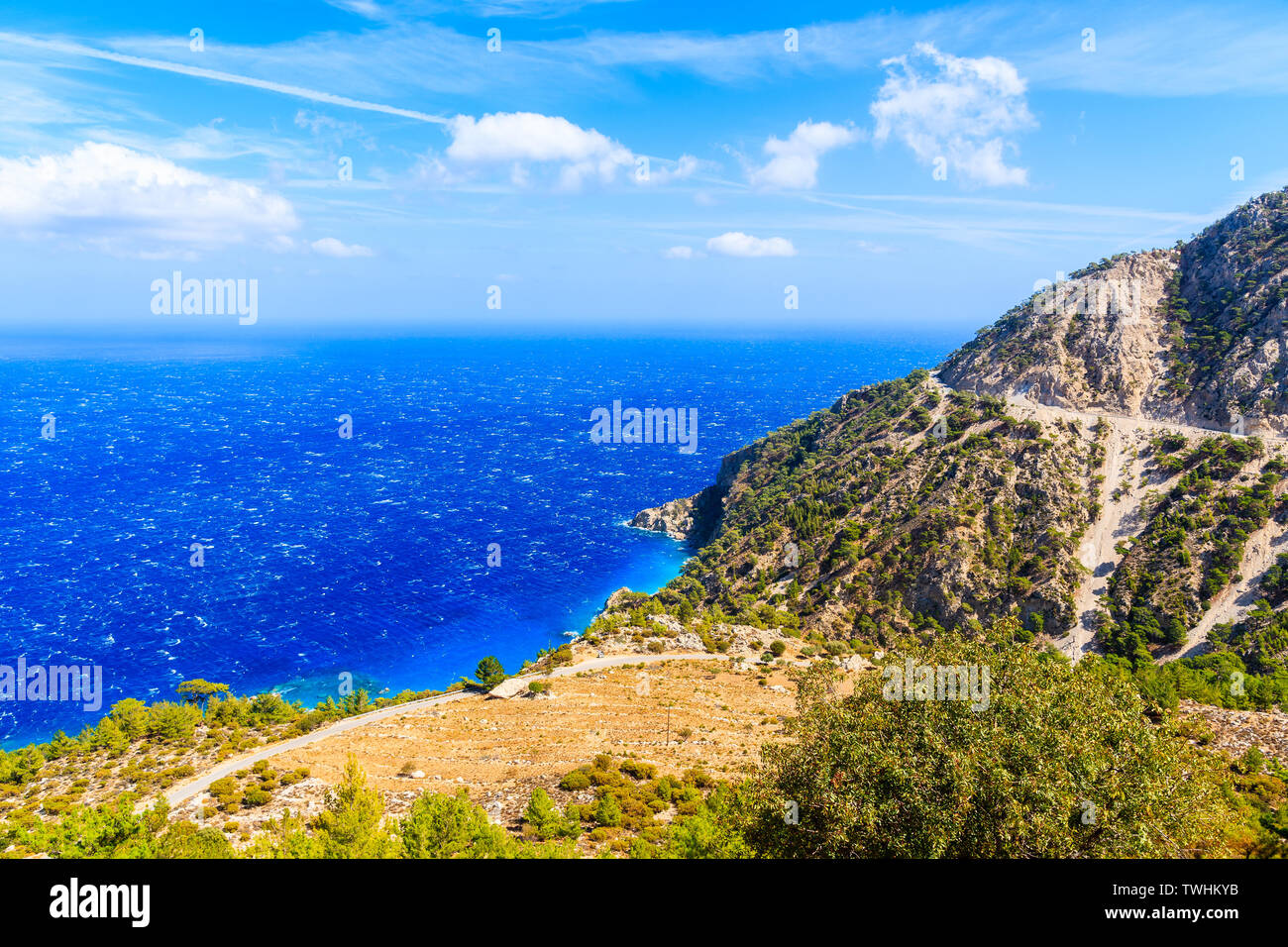 Costa del mare di Isola di Karpathos e montagne, Grecia Foto Stock