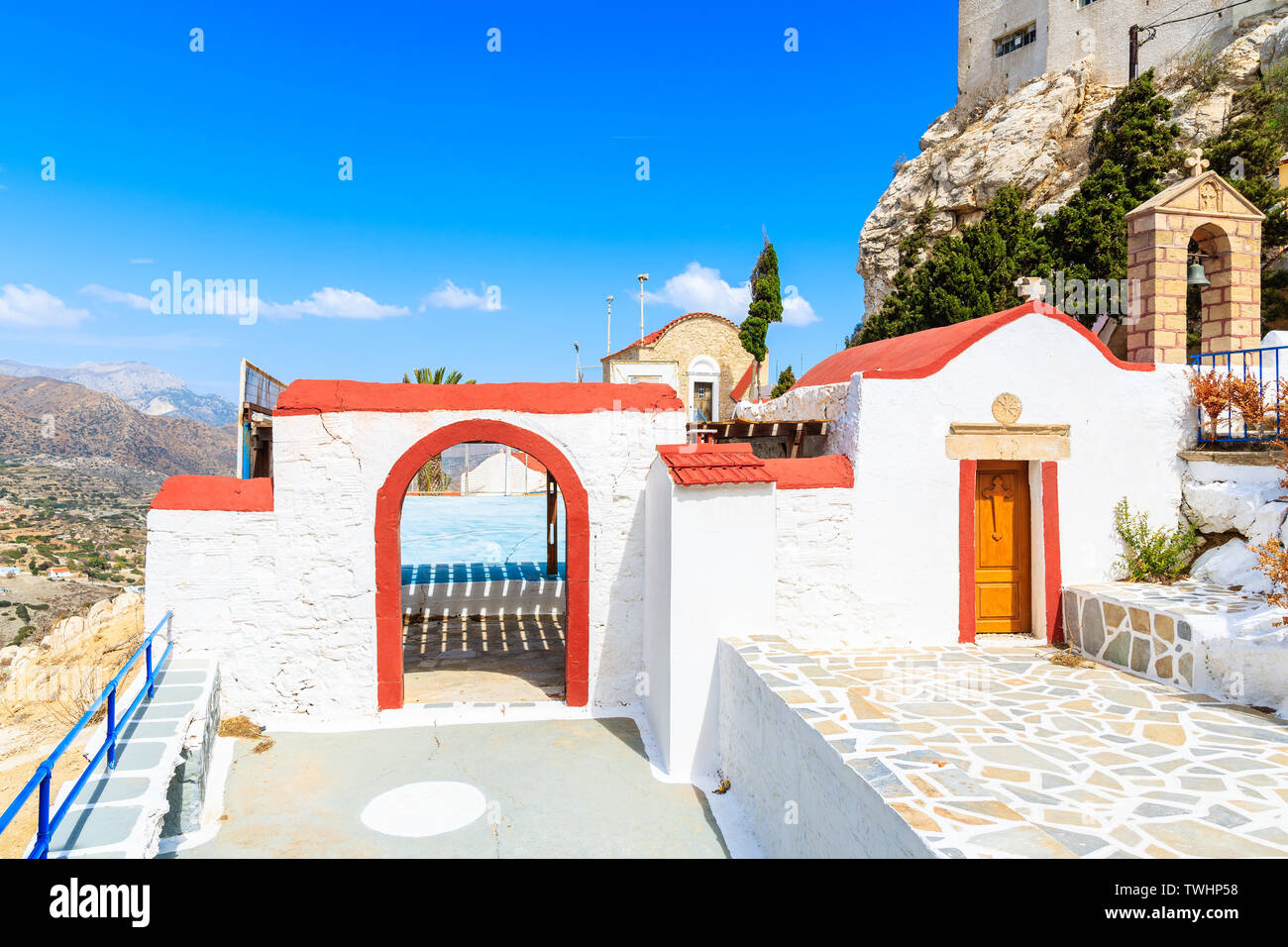 Bianco tradizionale nella Chiesa Menetes villaggio di montagna, Karpathos Island, Grecia Foto Stock