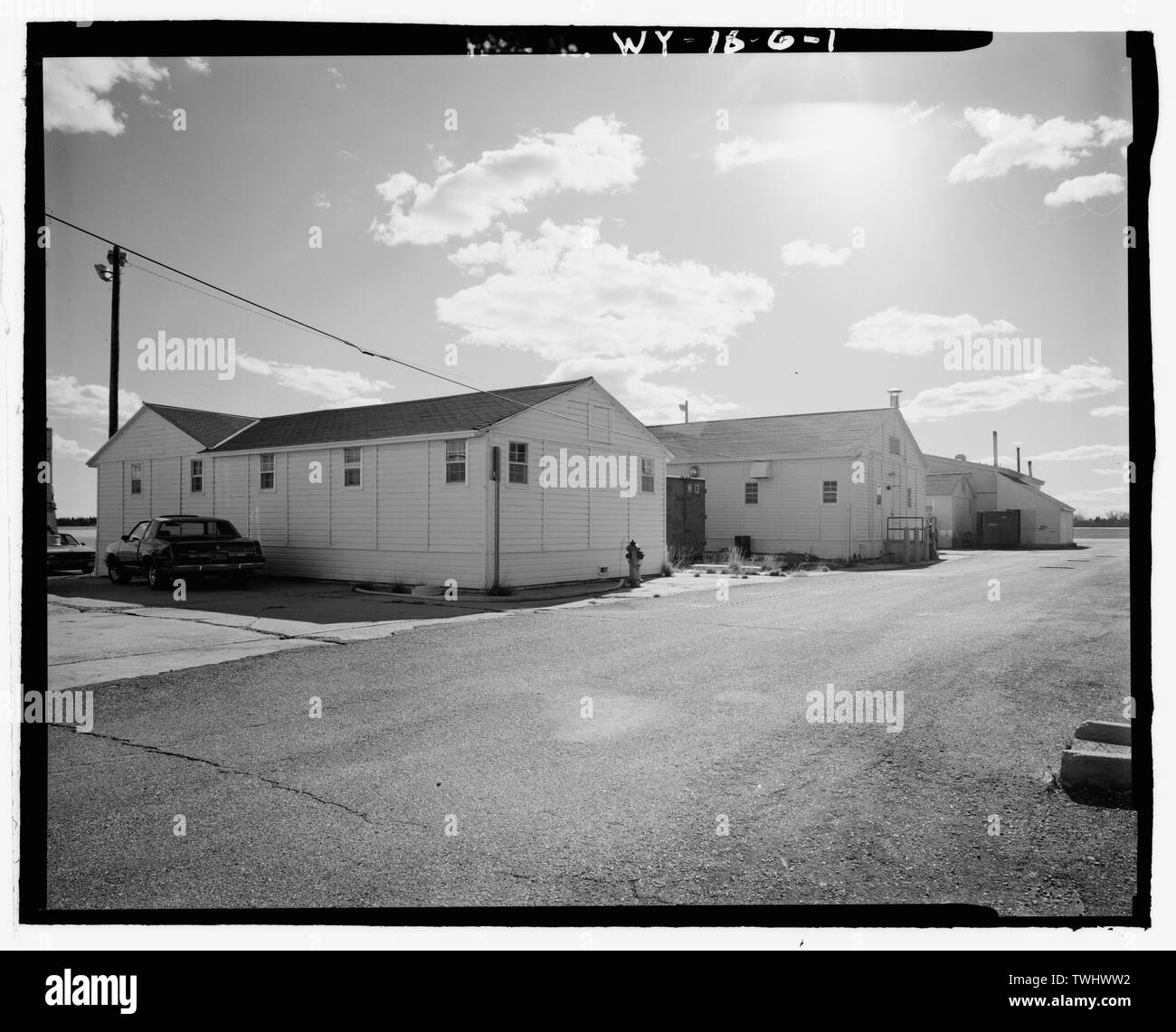 Laterale E POSTERIORE, sud vista di naso HANGAR - Wyoming Air National Guard Base, naso Hangar, Cheyenne aeroporto, Cheyenne, Laramie County, WY; Collier, Richard, fotografo Foto Stock