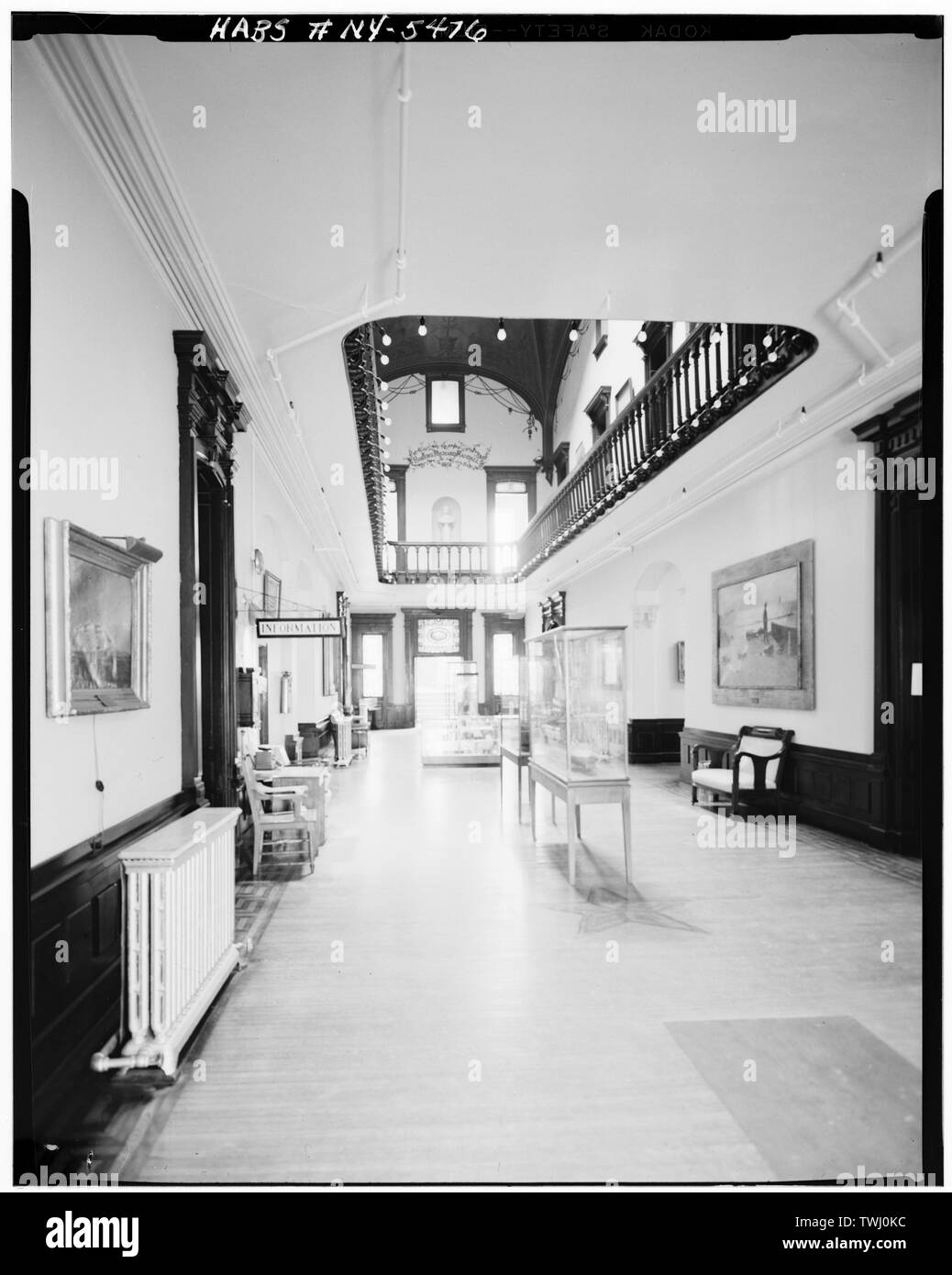 - Dei marinai del porto di aderenza, il dormitorio C e amministrazione edificio, Richmond Terrace, New Brighton, Richmond County, NY Foto Stock