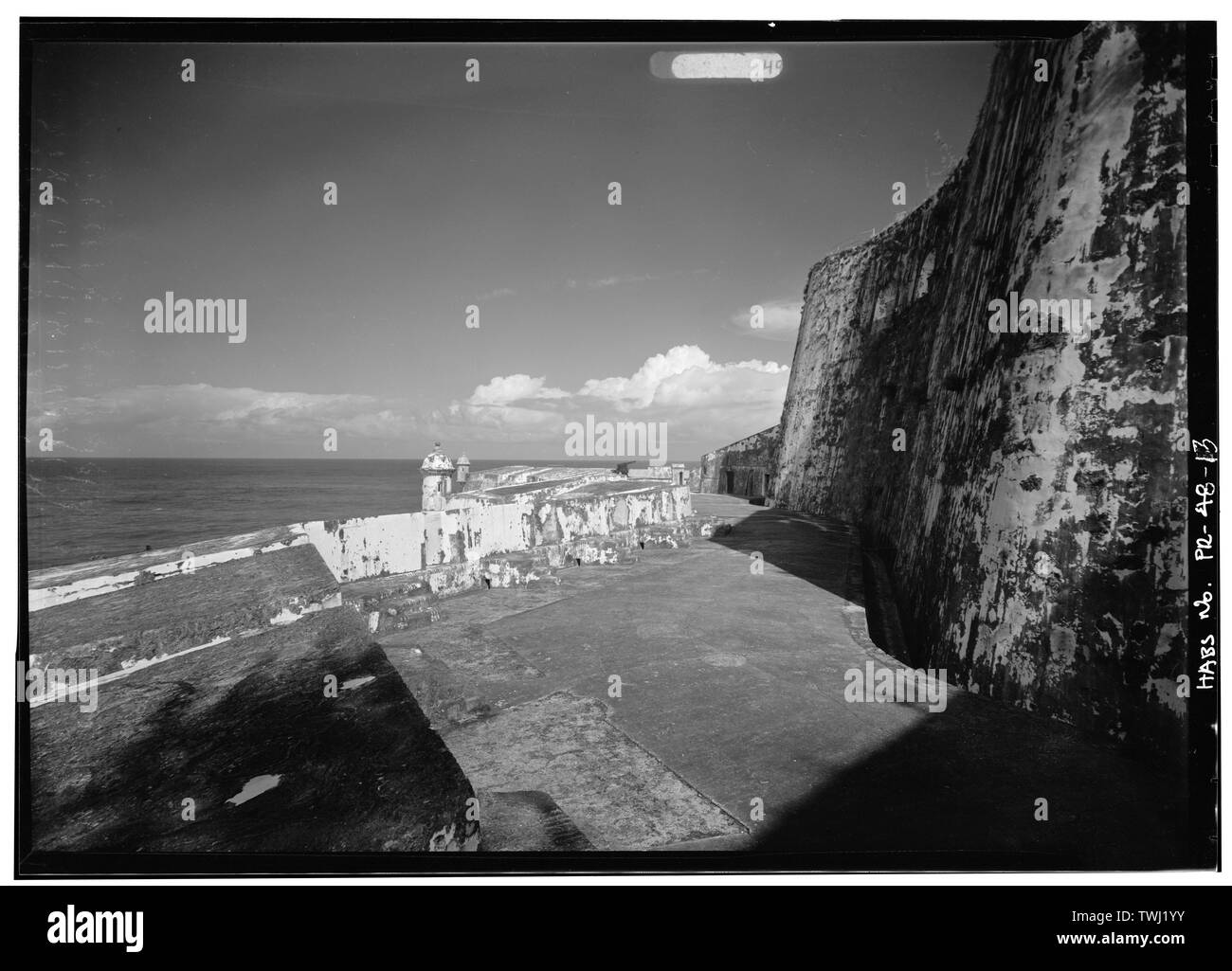 Bastione Santa Barbara, vista generale dalla punta sud-est cercando n.w. - Castillo de San Felipe del Morro, estremità nord-ovest di San Juan, San Juan, San Juan Municipio, PR; Antonelli, Juan Baustista; de Salazar, Pedro; prezzo, Gigi B, trasmettitore; Klugh, T, trasmettitore; Behrens, Tom, trasmettitore; Boucher, Jack e del fotografo; prezzo, Virginia B, trasmettitore Foto Stock