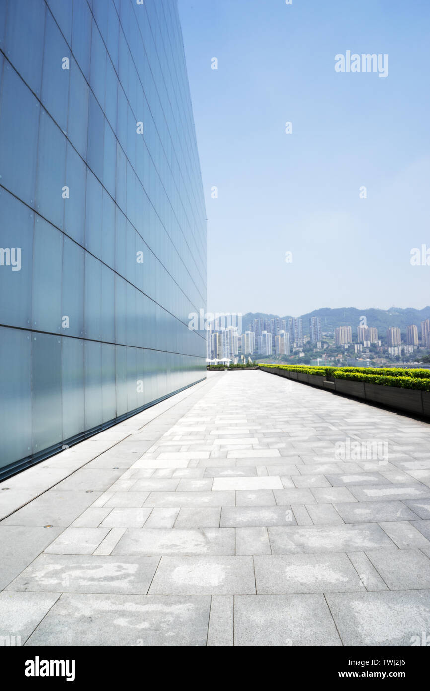 Empty street con il paesaggio e lo skyline di Chongqing Foto Stock Empty street con il paesaggio e lo skyline di Chongqing Foto Stock