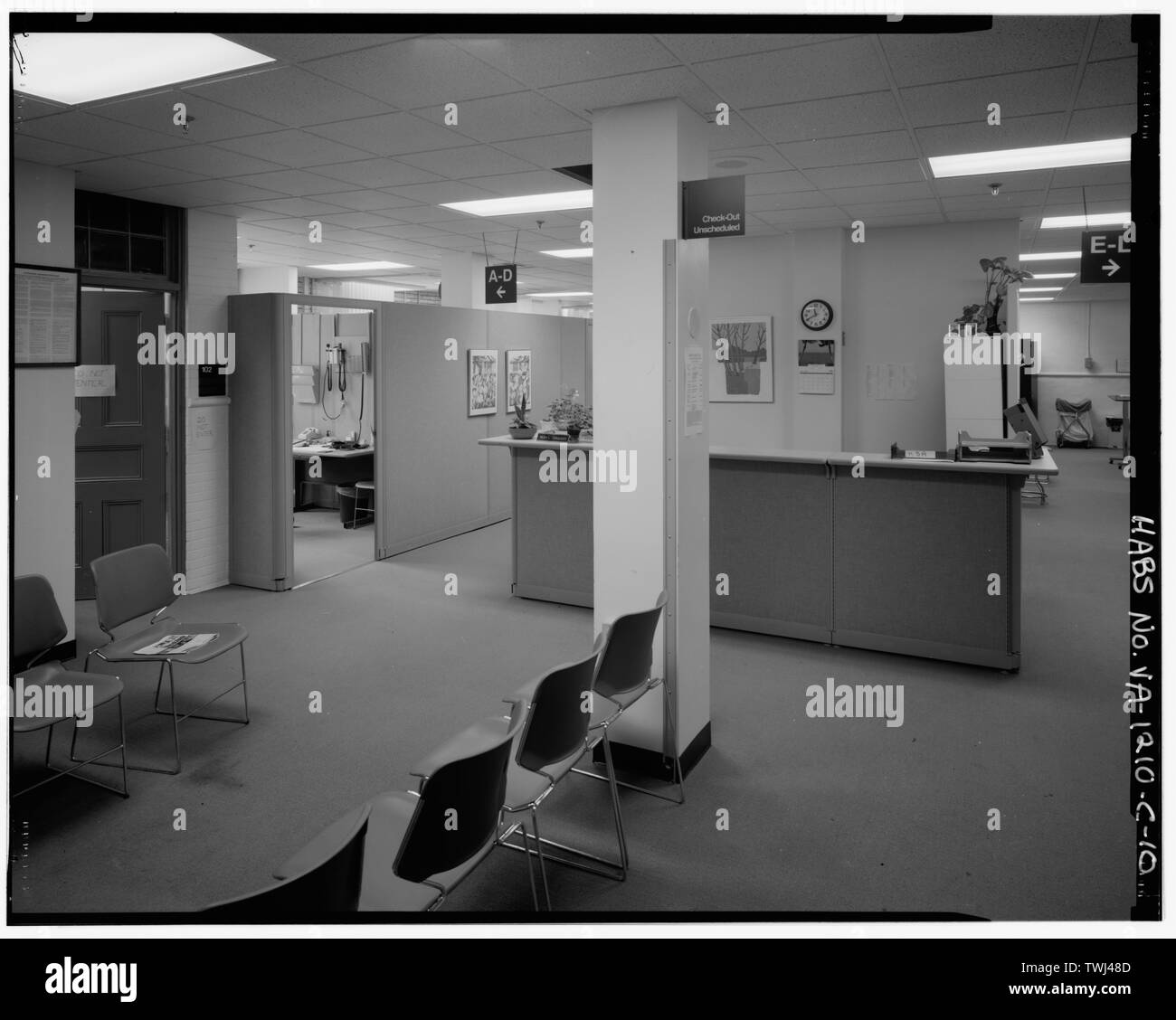 Secondo piano, ex area dormitorio, estremità sud - ramo meridionale del National Home for Disabled Volunteer soldati, caserma O, 100 emancipazione Avenue, Hampton, Hampton, VA; U.S. Reparto degli affari di veterani Foto Stock