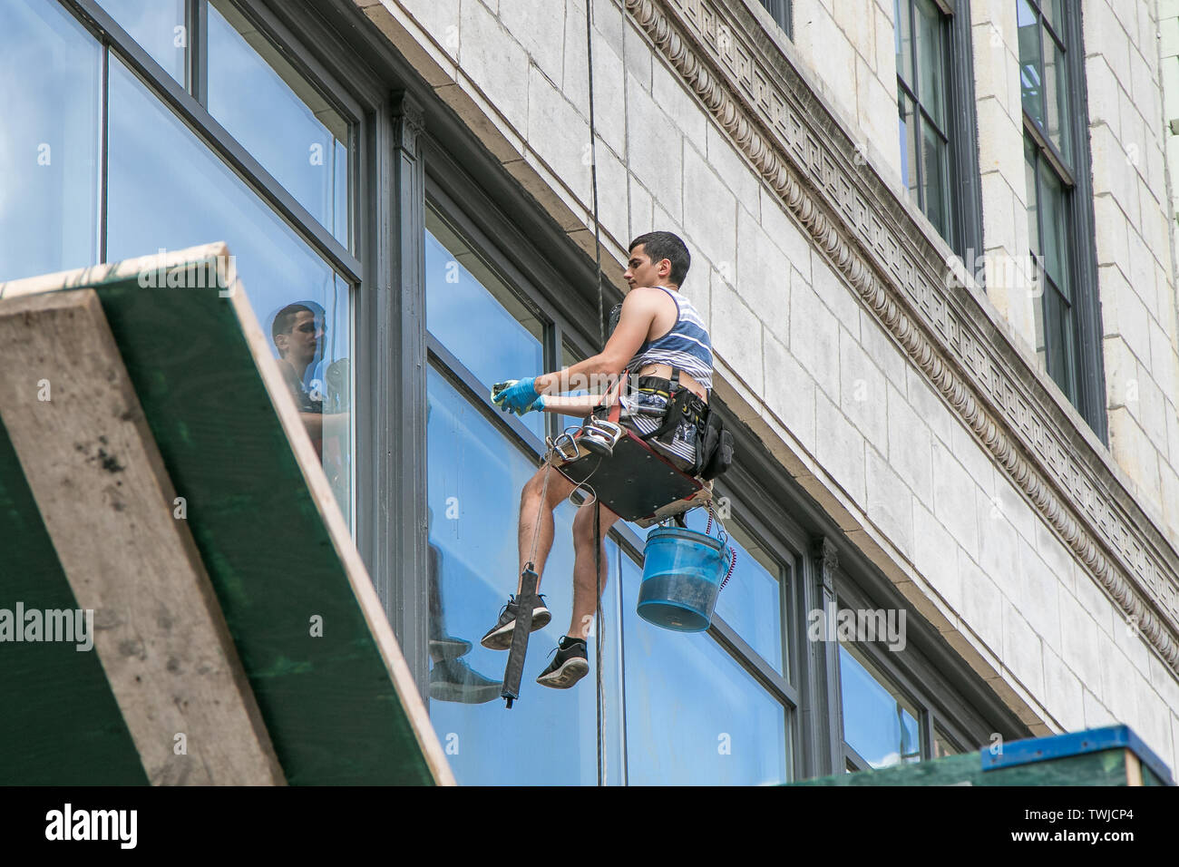 Window washer new york city immagini e fotografie stock ad alta risoluzione  - Alamy