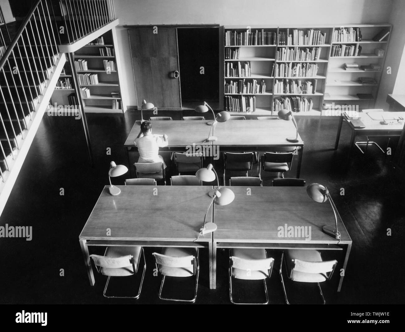 Italia, Roma, biblioteca dell'istituto centrale del restauro, 1958 Foto Stock