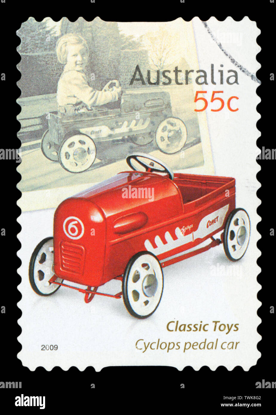 AUSTRALIA - circa 2009: un timbro stampato in Australia dedicato ai classici giocattoli, mostra Ciclope auto pedale, circa 2009. Foto Stock AUSTRALIA - circa 2009: un timbro stampato in Australia dedicato ai classici giocattoli, mostra Ciclope auto pedale, circa 2009. Foto Stock