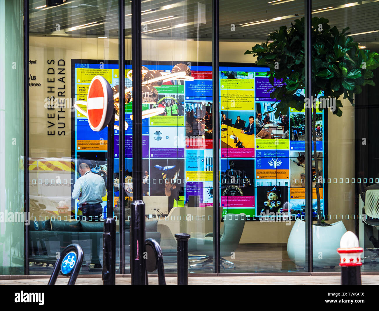 Eversheds Sutherland Uffici Wood Street nel centro di Londra - Eversheds Sutherland è una multinazionale globale legge pratica basata a Londra Foto Stock