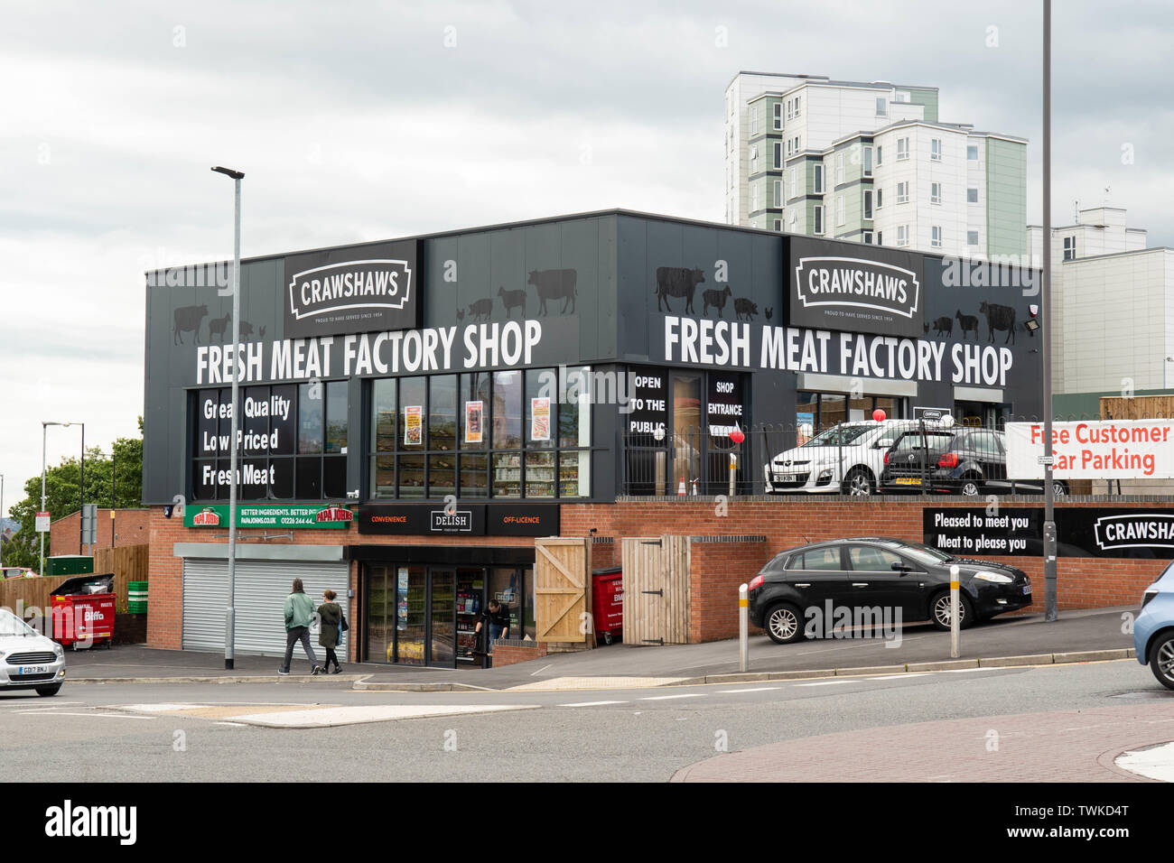 Carne Crawshaws negozio della fabbrica, Barnsley, South Yorkshire, Inghilterra, Regno Unito Foto Stock