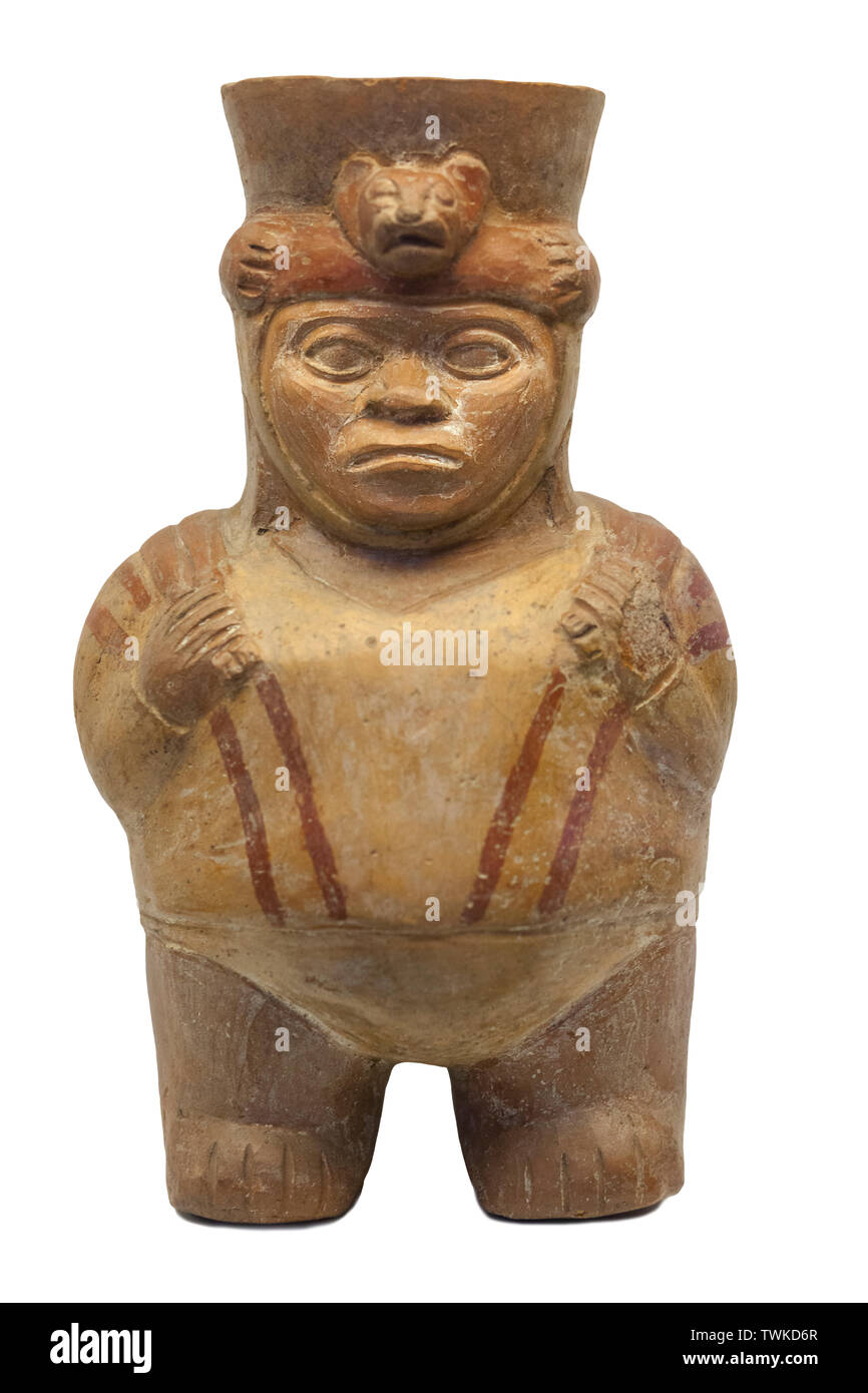 Madrid, Spagna - Settembre 8th, 2018: Mochica vaso raffigurante un cacciatore o huaco. Museo delle Americhe, Madrid, Spagna Foto Stock