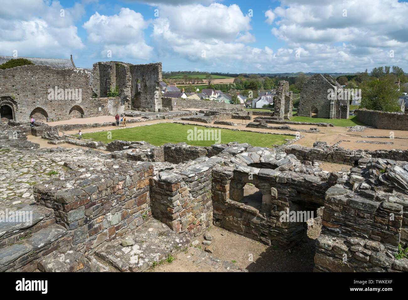 Le rovine di San Dogmaels abbazia vicino Cardigan nel Galles Occidentale. Foto Stock