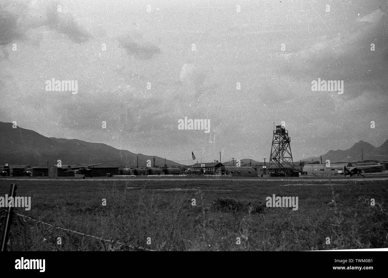 US Army in Sud Corea 1955 Flugplatz - US Army nella Repubblica di Corea (ROK) / Corea del Sud 1955 Airfield Foto Stock