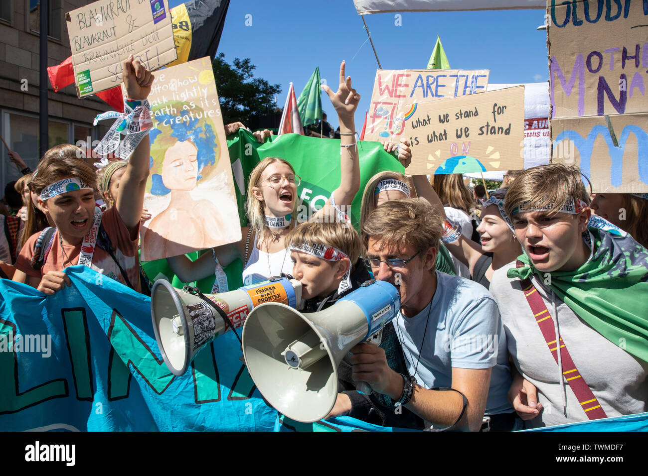 Prima la protezione del clima a livello internazionale la dimostrazione, clima sciopero, il movimento di venerdì per il futuro, in Aachen, con decine di migliaia di participan Foto Stock