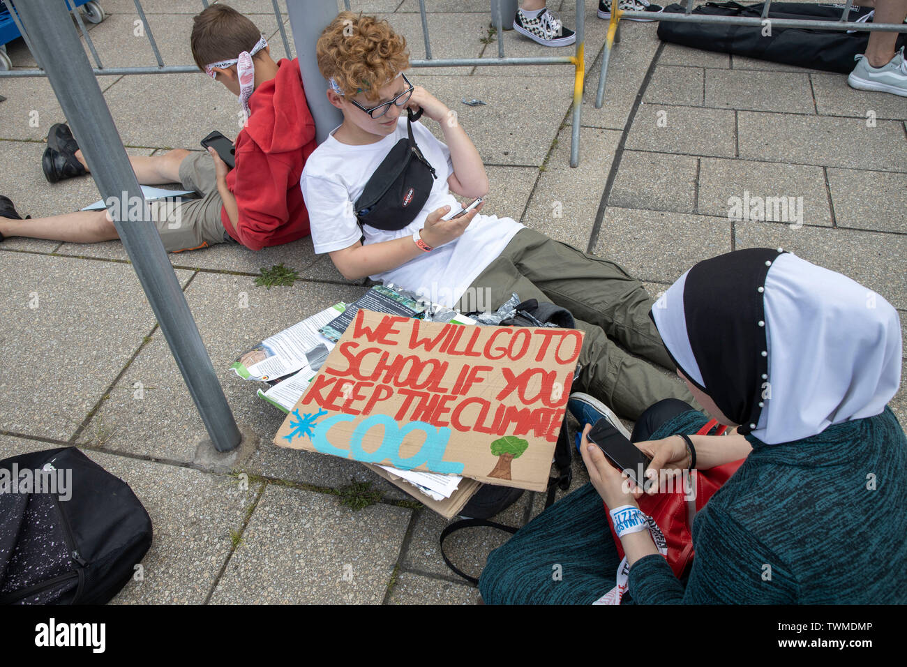 Prima la protezione del clima a livello internazionale la dimostrazione, clima sciopero, il movimento di venerdì per il futuro, in Aachen, con decine di migliaia di participan Foto Stock