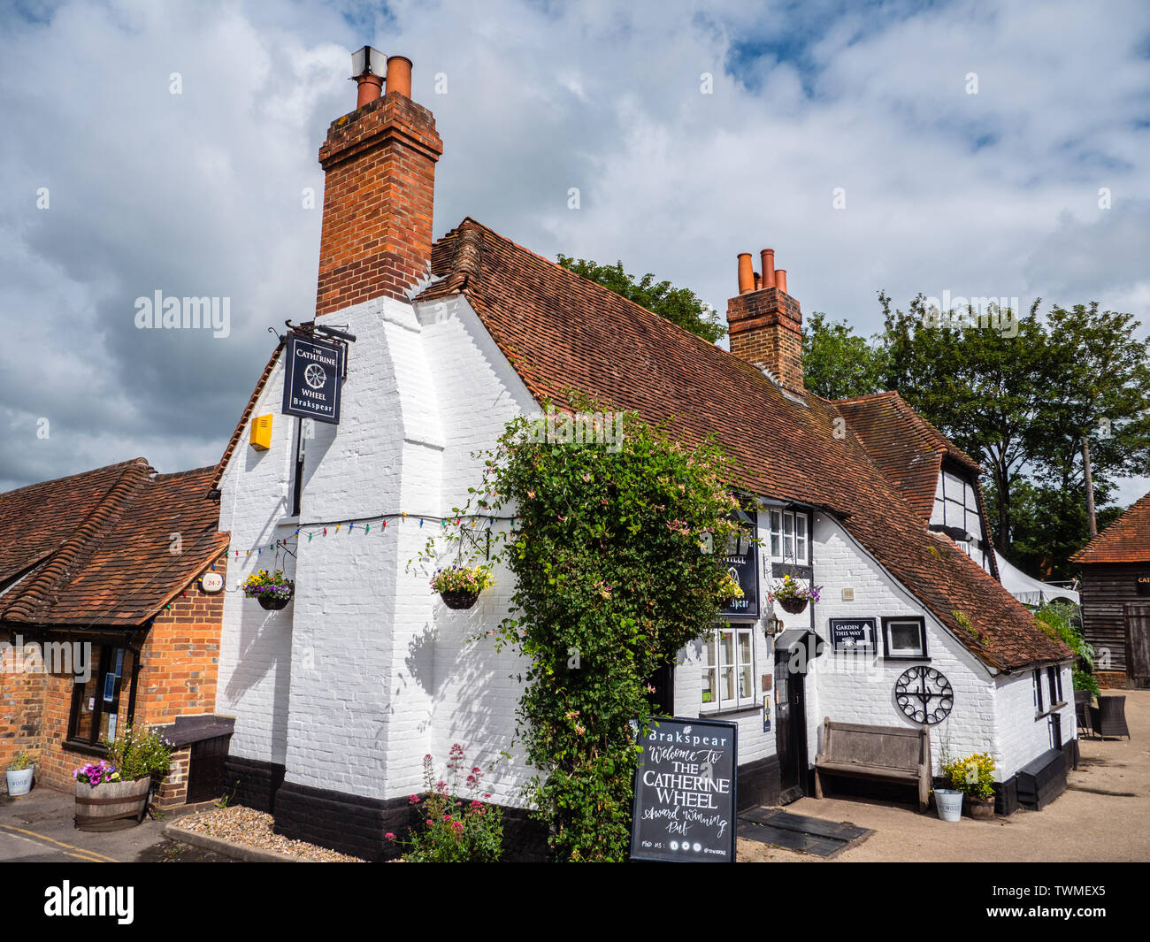 La ruota di Catherine, Brakspear Pub, Goring-on-Thames, Oxfordshire, Inghilterra, Regno Unito, GB. Foto Stock