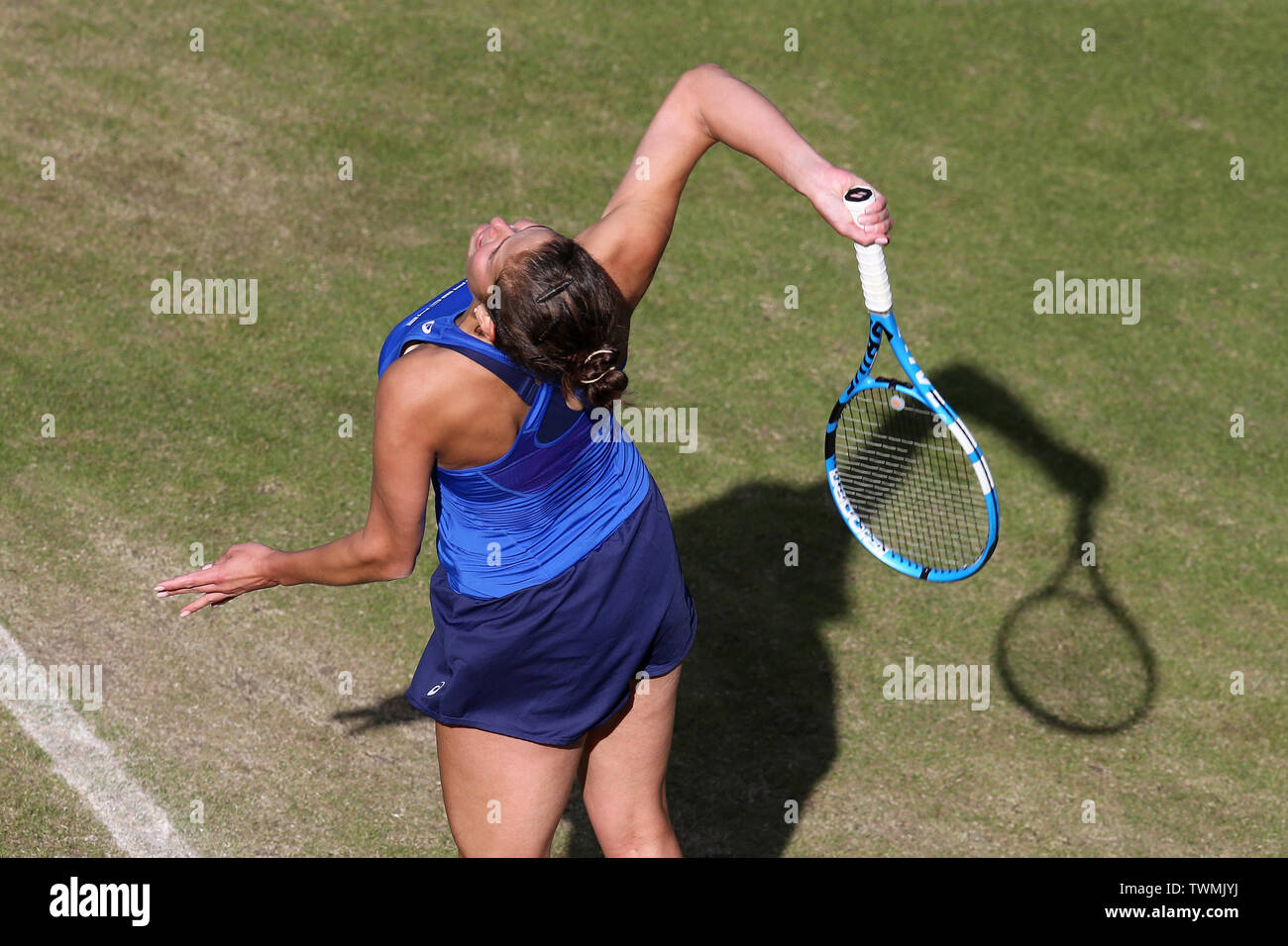 Birmingham, Regno Unito. Il 21 giugno, 2019. Julia Goerges della Germania durante il suo quarto di finale di partita contro Yulia Putintseva di Kaz. Natura Valle Classic 2019, internazionale di tennis femminile, giorno 5 al Edgbaston Priory Club a Birmingham, Inghilterra venerdì 21 giugno 2019. Solo uso editoriale. pic da Andrew Orchard, Credito: Andrew Orchard fotografia sportiva/Alamy Live News Foto Stock