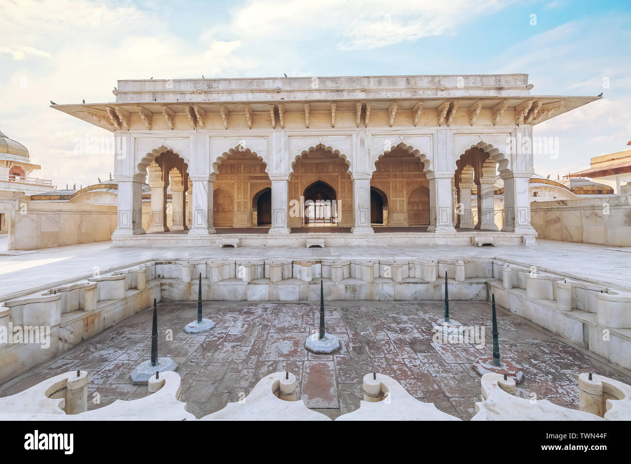 Agra Fort marmo bianco royal palace noto come Musamman Burj. Agra Fort è un sito Patrimonio Mondiale dell'UNESCO a Agra India Foto Stock