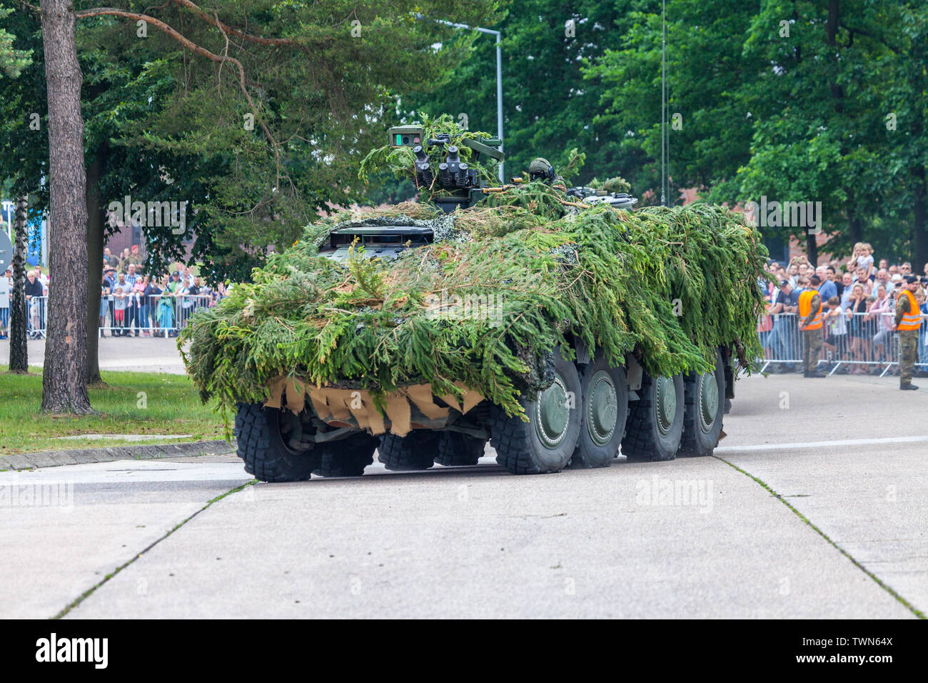 AUGUSTDORF / GERMANIA - Giugno 15, 2019: tedesco di combattimento blindati veicolo GTK Boxer unità su una tattica dimostrazione a evento pubblico giorno del Bundesweh Foto Stock